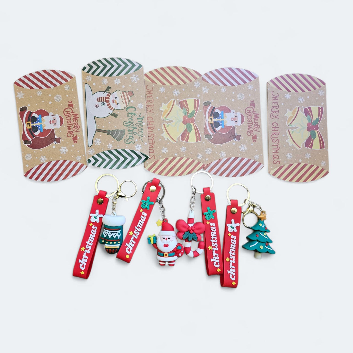 4pcs Adorable Christmas Themed Keychain Gift Set