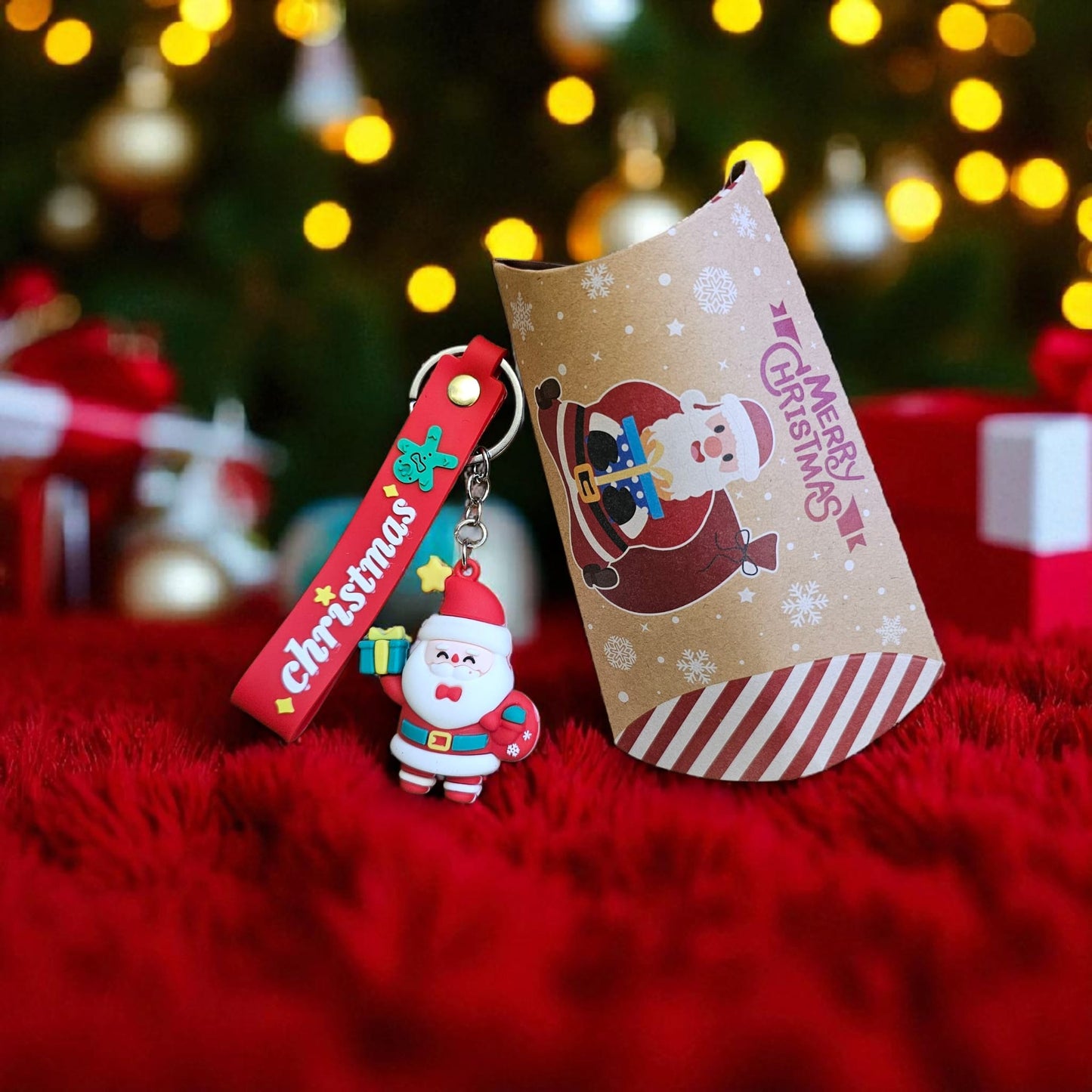 4pcs Adorable Christmas Themed Keychain Gift Set